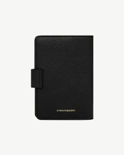 Multrees Passport Holder